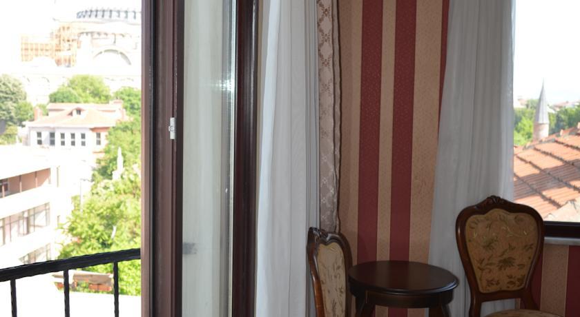 The Istanbul Hotel Bagian luar foto
