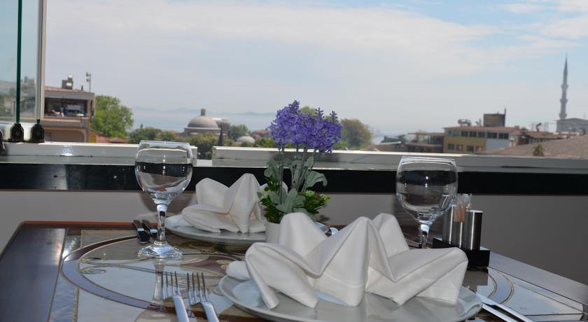The Istanbul Hotel Bagian luar foto