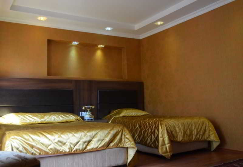 The Istanbul Hotel Bagian luar foto