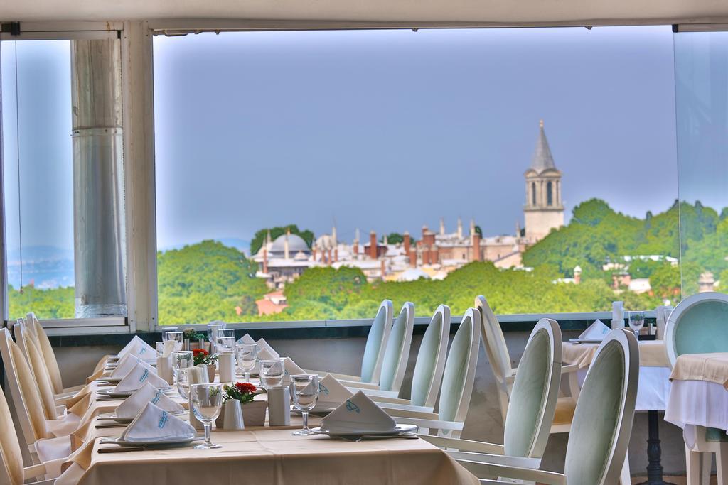 The Istanbul Hotel Bagian luar foto