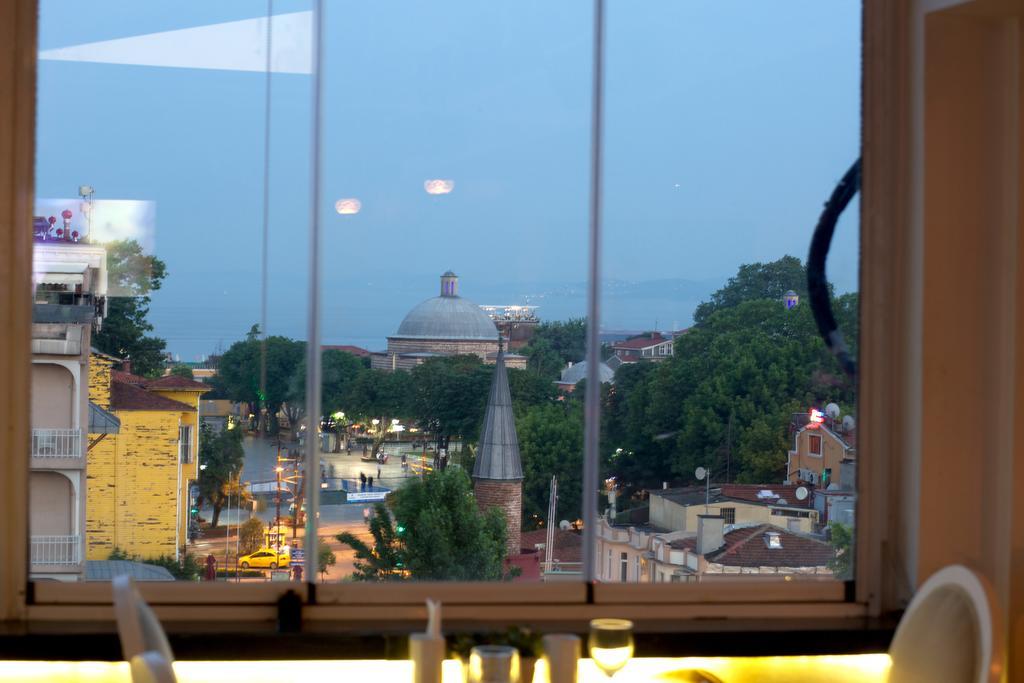 The Istanbul Hotel Bagian luar foto