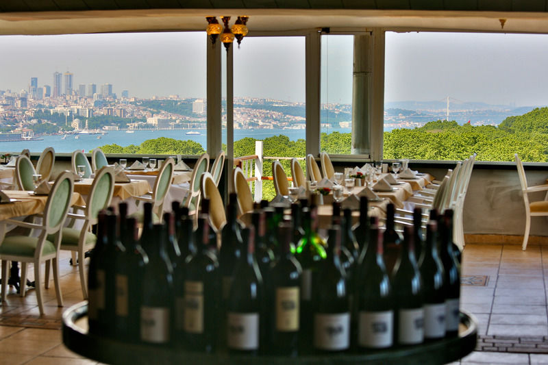 The Istanbul Hotel Bagian luar foto