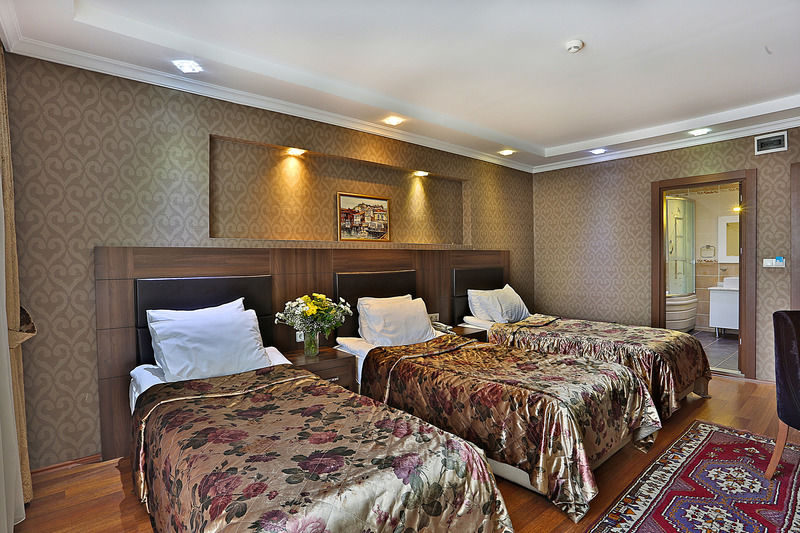 The Istanbul Hotel Bagian luar foto